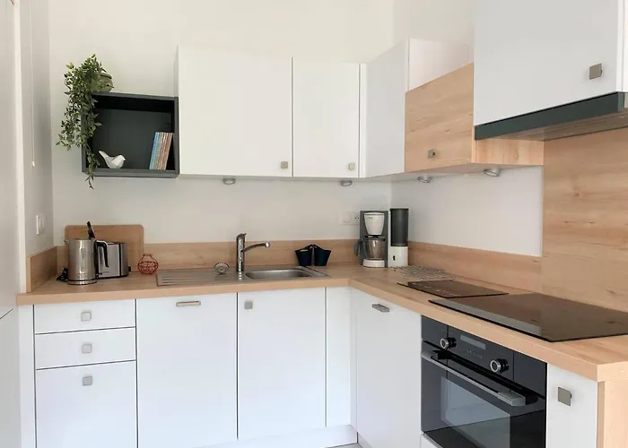 Appartement Neuf Avec Balcon, Proche Du Port De Perros-Guirec - Fr-1-368-392